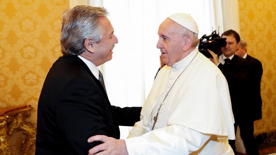 En una carta, el Papa le pidió a Alberto Fernández "que se afirme en la verdad y trabaje para el bien común"