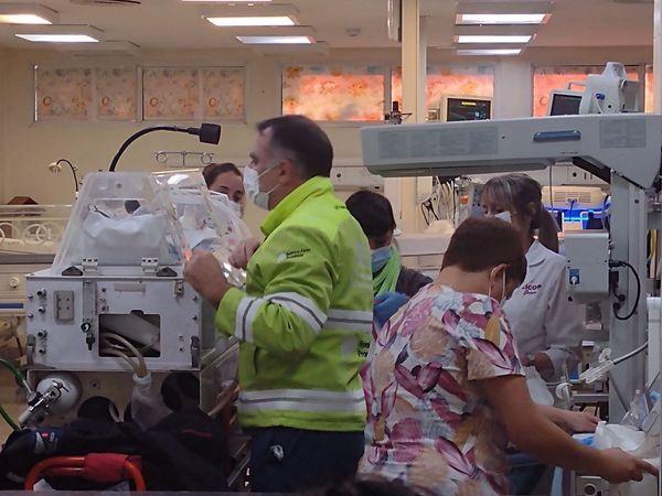 Personal del Sistema Integrado de Emergencias Sanitarias del HIGA intervino en el traslado de un bebé al Hospital Garrahan