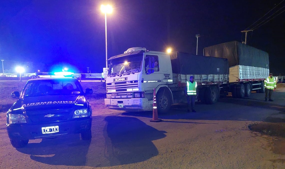 Gendarmería de Junín secuestró una carga de avena que era transportada sin documentación