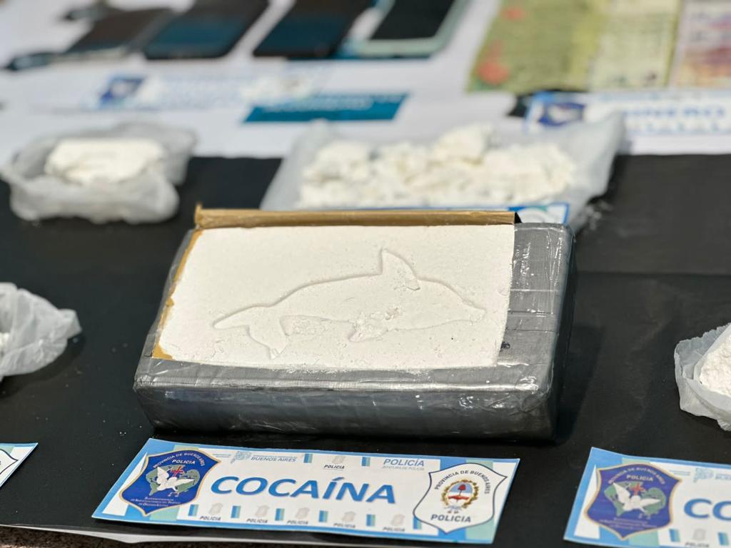 Golpe al narcotráfico en Junín: Detienen a dos peruanos que transportaban dos kilos de cocaína de máxima pureza