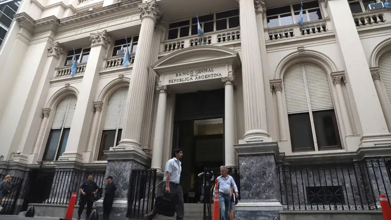 Milei: "El cierre del Banco Central no es un asunto negociable"
