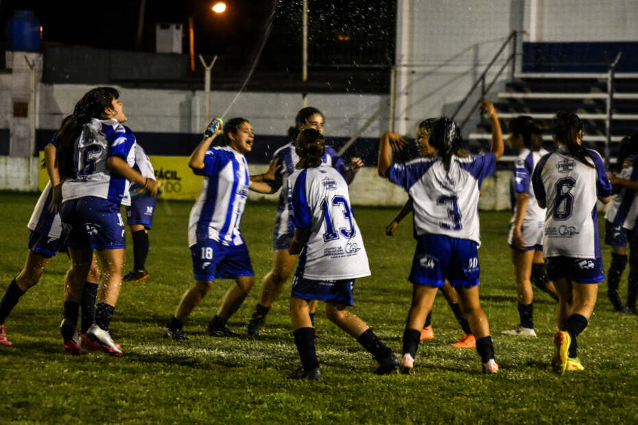 Las Aviadoras derrotaron 1-0 a Sarmiento en la final que se disputó en cancha de Villa Belgrano. Morena Rinque fue la autora del gol que permitió coronar en la categoría sub 17.